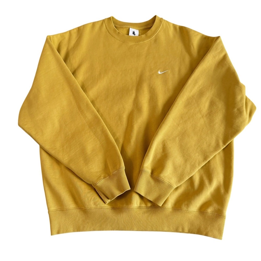 Nike Large Mustard Yellow Embroidered Swoosh Relaxed Mens Crewneck Sweatshirt